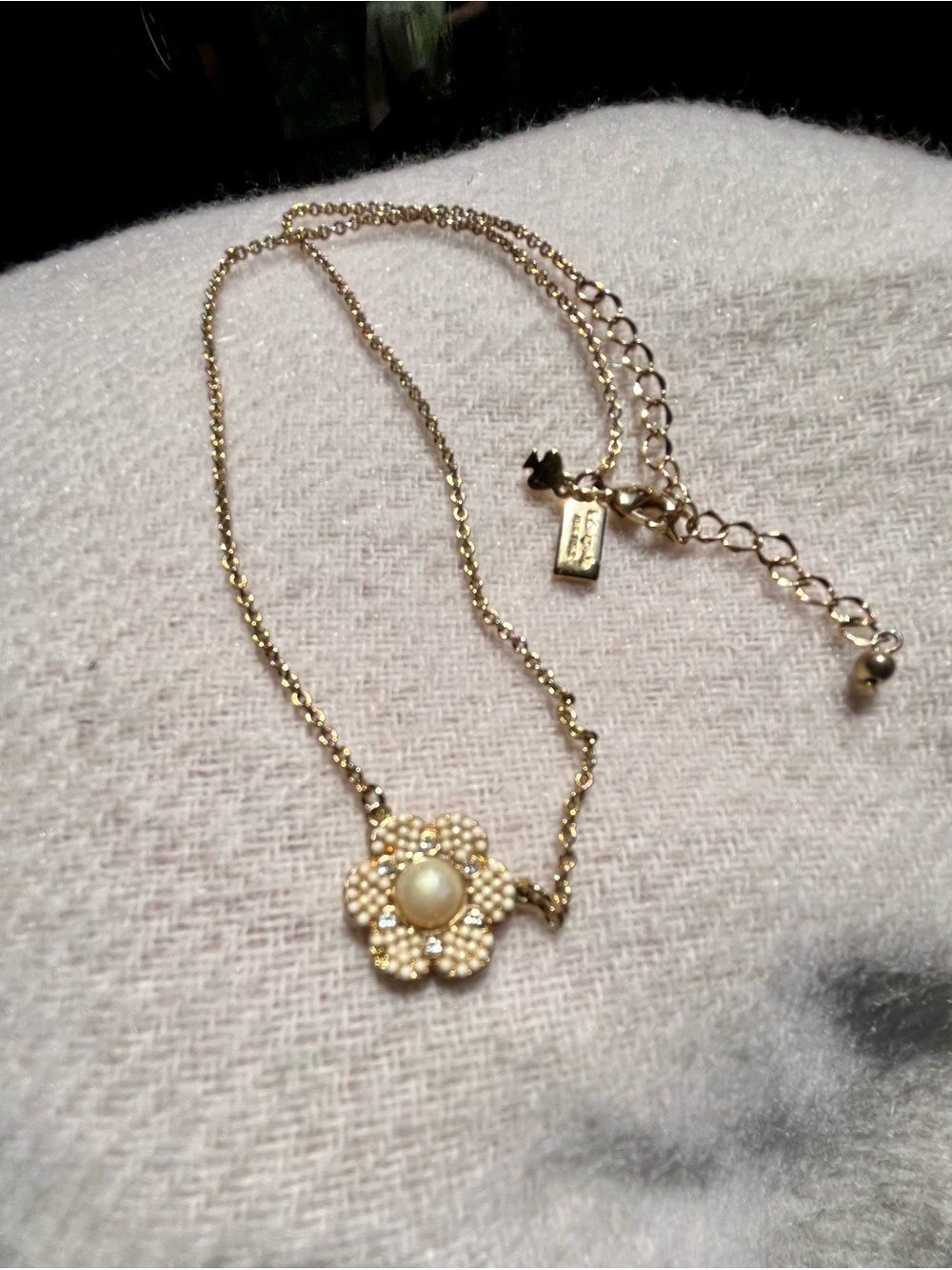 kate spade Gold Flower Pendant Necklace with Pearl Center